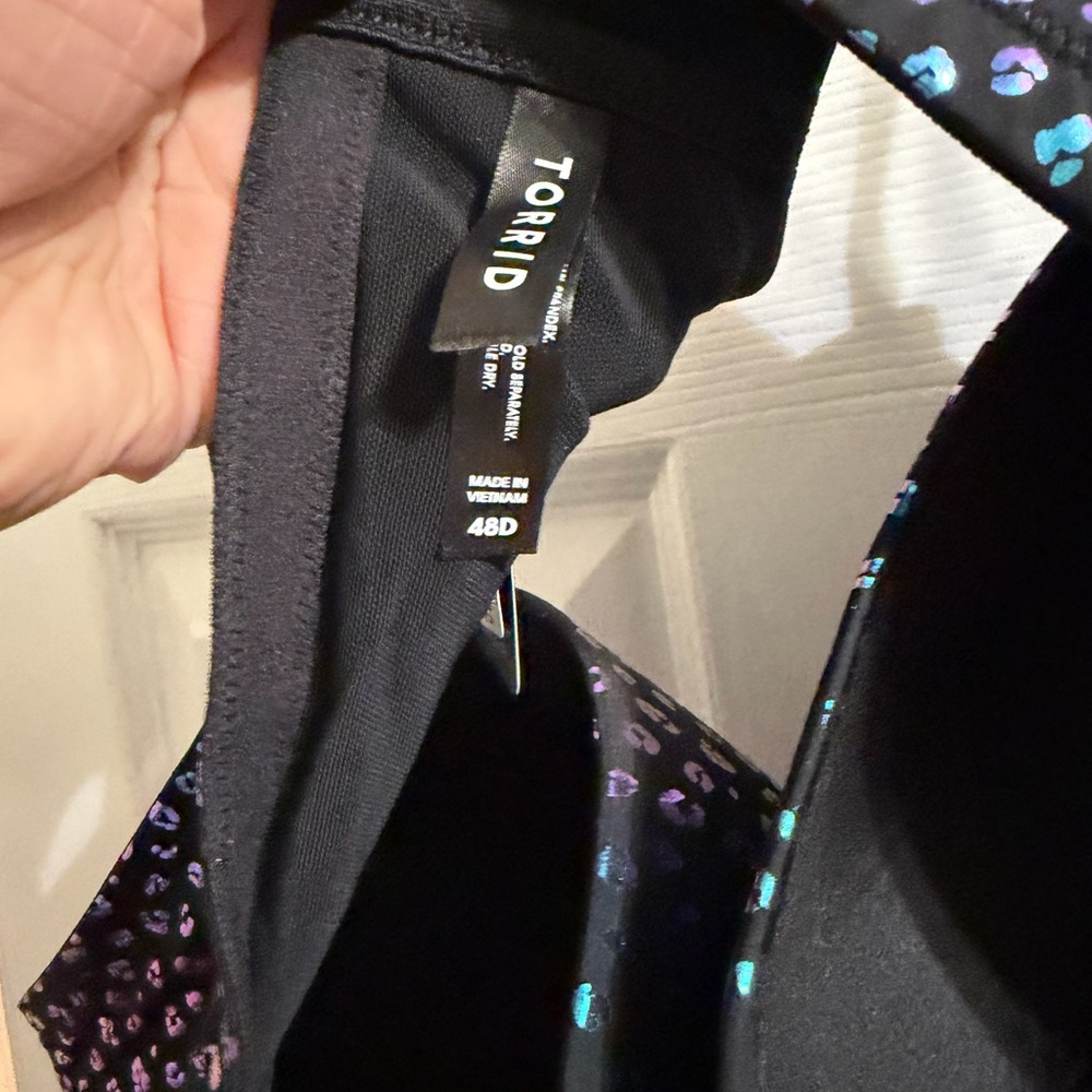 🆕 Torrid Iridescent Leopard Black Demi Push Up Bra Sz 48D NWT - Picture 10 of 11
